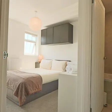One Bedroom Flat Near Whiteladies With Parking Bristol Exterior photo
