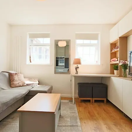 One Bedroom Flat Near Whiteladies With Parking Bristol Exterior photo