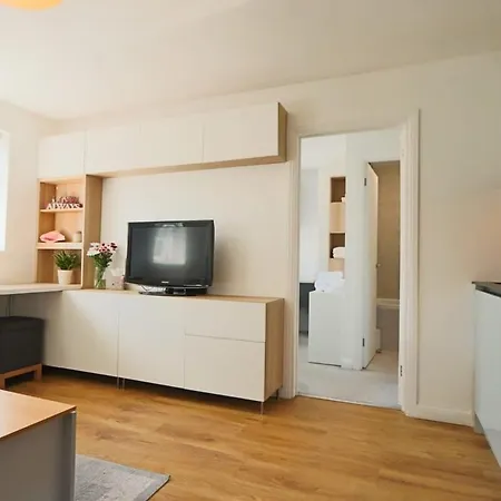 One Bedroom Flat Near Whiteladies With Parking Bristol Exterior photo